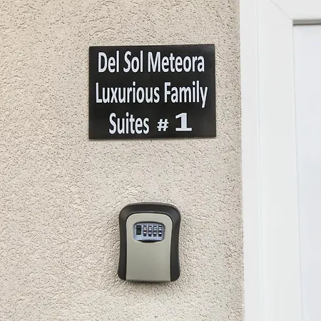 Del Sol #1 Meteora Luxurious Family Suites Kalambaka Exterior photo